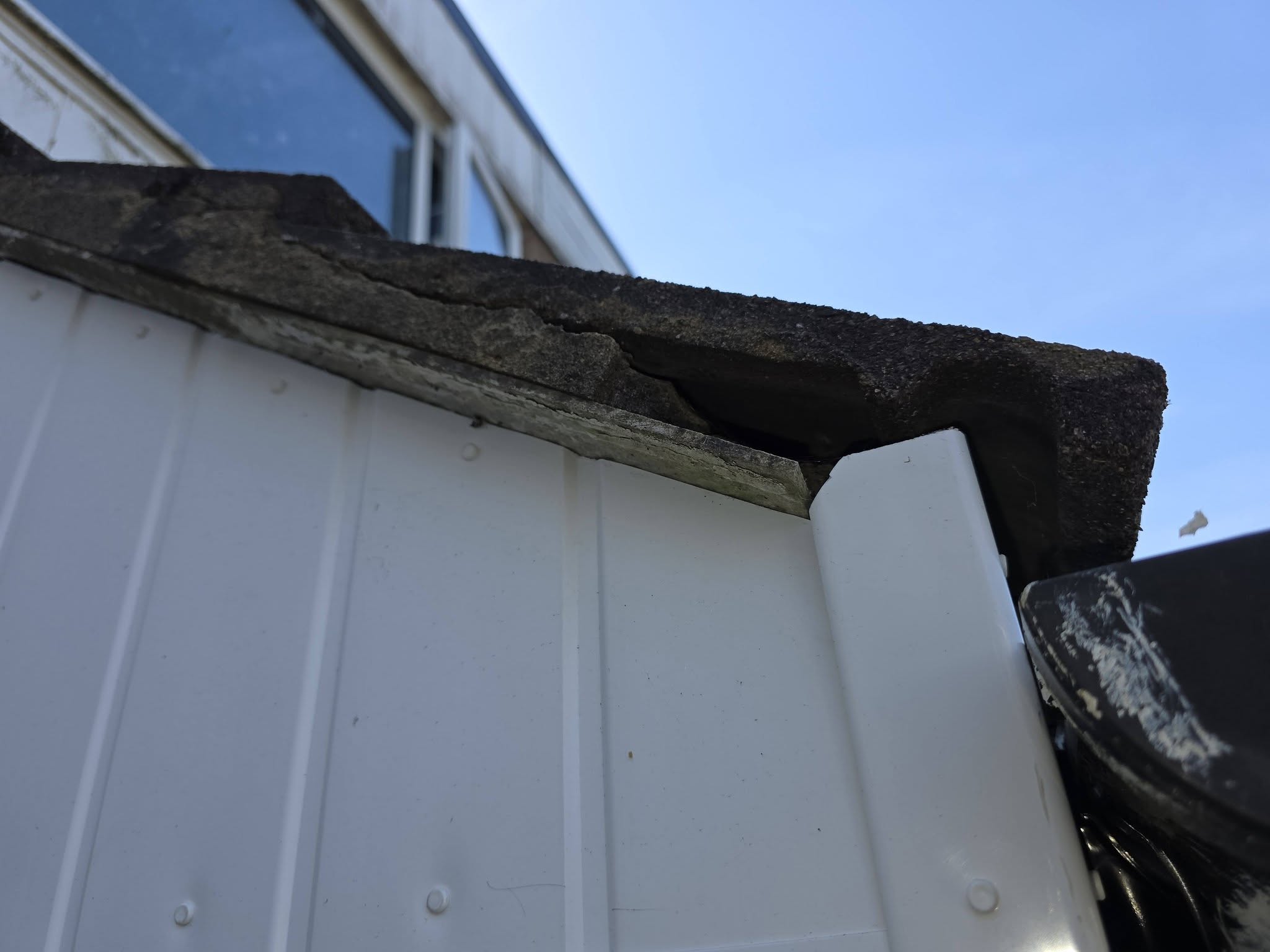 Asbestos in roof